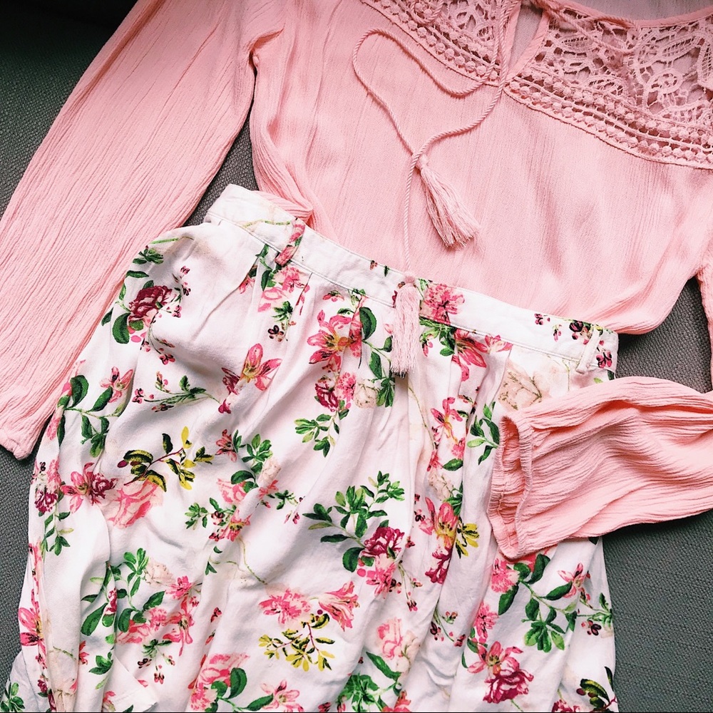 Forever 21 spring floral skirt